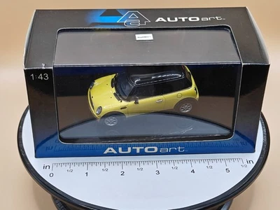 1/43 scale diecast AUTO art BMW Mini Cooper (Yellow) - Image 1 of 4