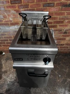 Single Tank Double Basket Natural Gas Fryer commercial LINCAT - Picture 1 of 5