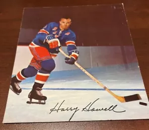 1966-67 General Mills Tips Harry Howell Cortacésped Nueva York Rangers paseando - Imagen 1 de 2