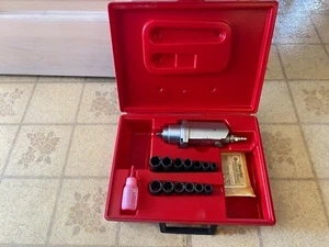 Snap on 3/8 pneumatic Impact set - Picture 1 of 3