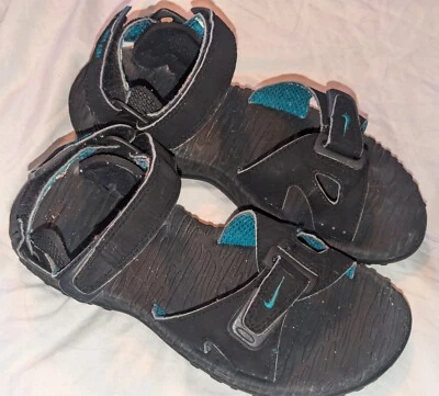 Sandalias deportivas para mujer de colección Nike ACG Air Deschutz talla 7 negras 190029  Foto 1 de 4