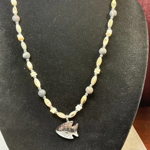Artisan 21.5 Inch Silver Tone Necklace With Hematite Fish Pendant Beaded Chain - Picture 1 of 6