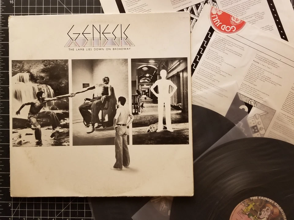 GENESIS The Lamb Lies Down On Broadway 2LPs 1974 GERMANY PRESS VG+/VG+ w/ INNERS - Image 1 of 4