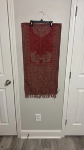 Pottery Barn Red Wool Paisley Table Runner - Picture 1 of 4