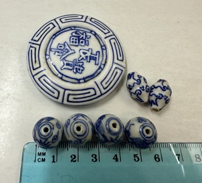 Cuentas de dragón de porcelana china vintage pintadas a mano azul y blanco + colgante Foto 1 de 4