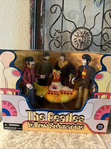 The Beatles Yellow Submarine set completo confezione regalo McFarlane Toys 2004 NUOVO - Foto 1 di 8