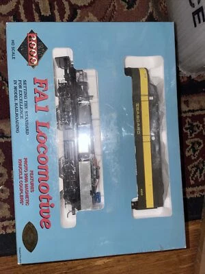PROTO 2000 HO 23471 FA1 & FB1 SEABOARD DIESELS ROAD #4202 & 4302 DCC CAPABLE - Image 1 of 4