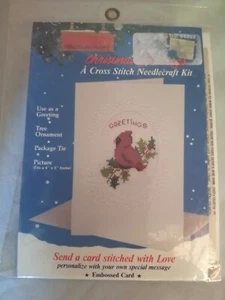 Titan "Grüße Kardinal" Kreuzstich Grußkarte Kit Größe 5" x 7" - Bild 1 von 2