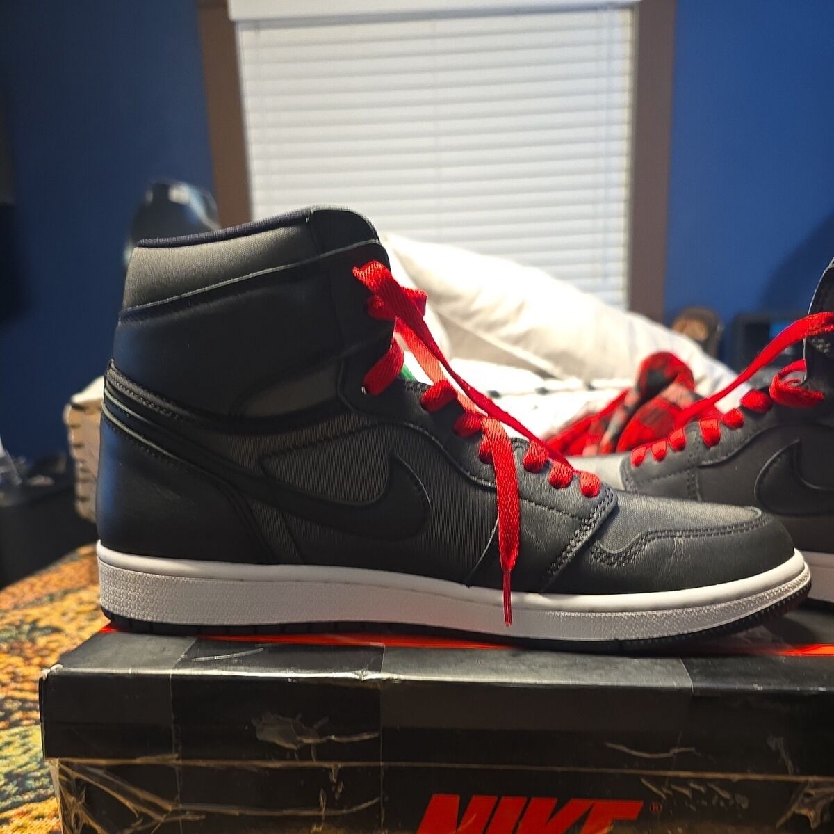 Jordan 1 Retro OG High Black Gym Red for Sale - Authenticity Jordan 1 Retro OG High Black Gym Red for Sale - Authenticity