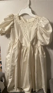 GIRL DRESS Lovely Feminine White Lace Wedding Baptism Communion Taffeta Sz 7 - Picture 1 of 7
