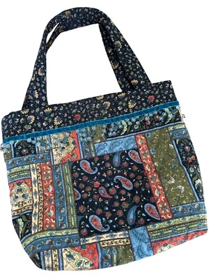 Bolso de Mano Artesanal Boho Patchwork con Patrones Florales y Paisley Borde de Cuentas Foto 1 de 4