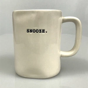 Rea Dunn Becher Tasse Snooze Porzellan Küche kleine Schrift Artisan Collection Magenta - Bild 1 von 6