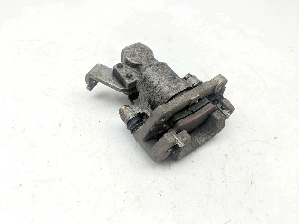 Pinza de freno trasera derecha 20 CF Moto UForce 1000 Foto 1 de 4