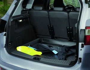 Ford Grand C-Max 04/15> Genuine Boot Liner With Tyre Repaire Kit, Except LPG - Picture 1 of 1