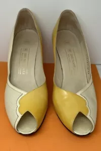 bruno magli womens Leather Beige Open Toe Size 11 B - Picture 1 of 11