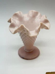 RARE Vintage 1950s FENTON PASTEL PINK ROSE HOBNAIL MILK GLASS TRUMPET VASE 4" - Picture 1 of 5