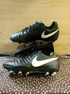 Nike Tiempo Youth 4.5Y Black White Gold Soccer Cleats 2017 897731-002 - Picture 1 of 12