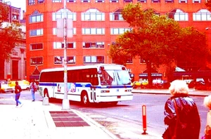 ORIGINAL KODACHROME SLIDE NYC BUS 1983 GM RTS #3250 M-15 UNION SQ-15 ST 10/14/91 - Picture 1 of 1