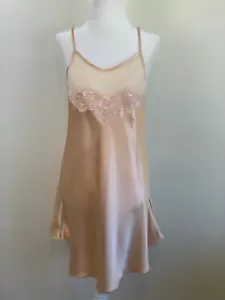 Vintage Valentino Intimo Saks Satin Slip Embroidered Mesh Small Med Peach Pink - Picture 1 of 10