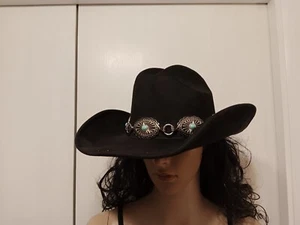 ILLUMA Western Cowgirl Hat with Silvertone Concho band polyester felt - Picture 1 of 18