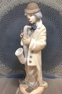 Lladro Porcelain Clown Figurine with saxophone 1987 - Picture 1 of 20