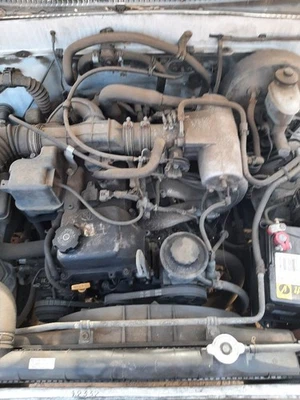 00-04 TOYOTA TACOMA 2.4L ENGINE ASSEMBLY LONG BLOCK VIN L 5TH DIGIT 2RZFE Foto 1 de 4