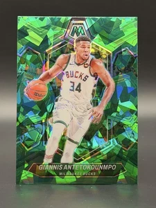 2023-24 Panini Mosaic - Giannis Antetokounmpo #77 Green Mosaic Prizm Bucks 🔥 - Bild 1 von 2