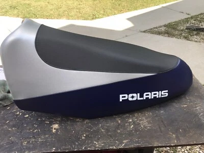 Asiento Polaris 2005 Fusion 900 RMK 50 aniversario 2683336 OEM NOS Foto 1 de 4