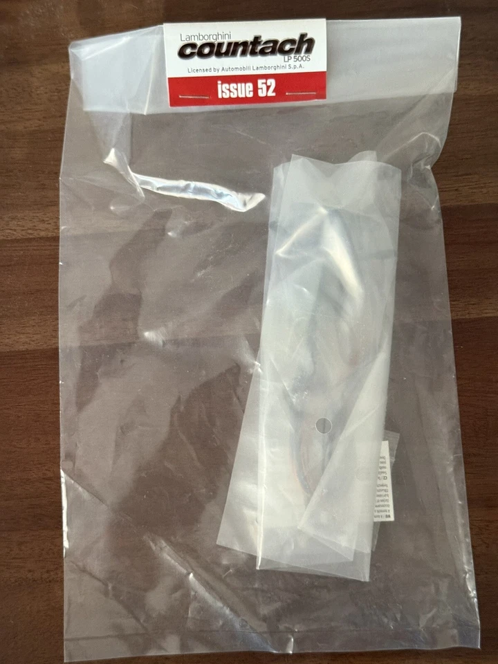 1/8 DeAgostini BUILD YOUR OWN LAMBORGHINI COUNTACH LP500S Issue 52 - Image 1 of 1