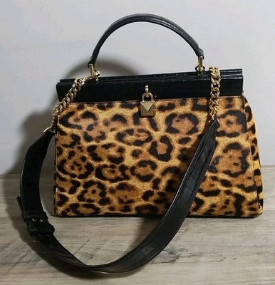 Bolso de mano Michael Kors Gramercy con marco de pelo de becerro de leopardo  Foto 1 de 4