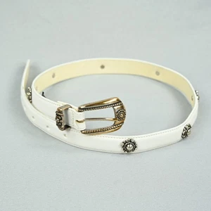Cinturón de cuero blanco Brighton 38702 talla pequeña conchos hebilla de metal vintage EE. UU. - Imagen 1 de 9
