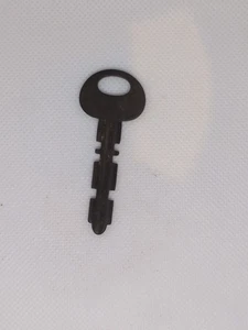 Llave candado guardada vintage - Imagen 1 de 2