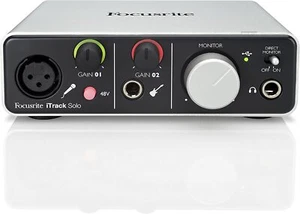 Focusrite iTrack Solo Lightning & USB Compatible Audio Interface - Picture 1 of 6