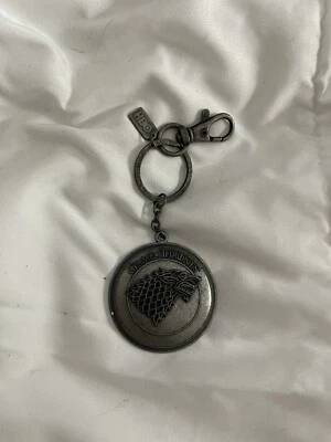 Portachiavi Game Of Thrones HBO House Stark Shield E Patch Ferro su - Immagine 1 di 4