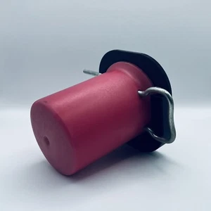 Halter für Gasflaschendeckel - Wohnwagen / Wohnmobil (3D-Druck) - Bild 1 von 6