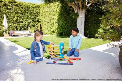 new Vehicles & Playset, Transportation Center with 5 Levels, Kid- & Car - Image 1 of 4