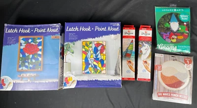 Lote de kit de artesanía - gancho de cierre, arte de diamante, aguja perforadora, juego de vacaciones de gnomo de madera Foto 1 de 4