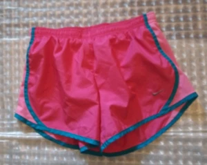 Nike Dri-Fit Size Med Misses Shorts Pinks/Turq has lining in Shorts 3 1/2" Insea - Picture 1 of 7