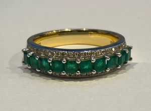 18CT GOLD EMERALD AND DIAMOND RING SIZE - M - ETERNITY TYPE - Picture 1 of 12