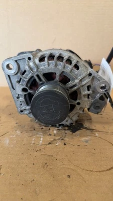 Alternador Nissan Rogue 2008-2012 2,5 L QR25DE Hitachi Foto 1 de 2