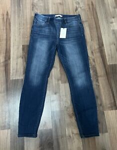 Discount Divas Pull On Skinny Jeans Size XL NWT