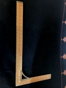 VINTAGE WOODEN DRESS MAKER'S SQUARE - Picture 1 of 2