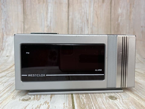 Vintage Westclox Electric Metal Digital Alarm Clock Radio MODEL 22638 - Works Cover