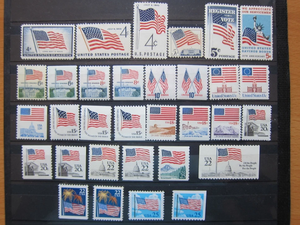 US, American Flag collection 1957-87 sheet, coil, booklet 32 stamps, MNH - Image 1 of 1
