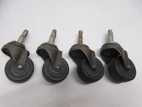 VINTAGE FURNITURE CASTERS SET OF FOUR RUBBER ROLLERS ANTIQUE CASTOR Cover