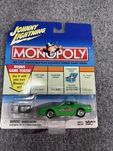 2001 Johnny Lightning MONOPOLY Pennsylvania Ave 1982 Camaro Green w/Game Token - Picture 1 of 2