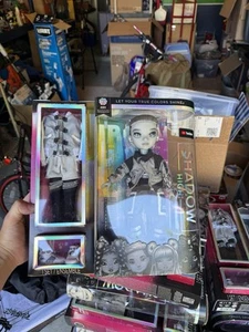 Shadow High Fashion Doll Ash Silverstone with Accessories New In Box - Picture 1 of 5