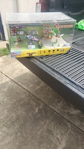 LEGO DC SUPER HERO GIRLS MODEL 6196862 RETAIL STORE LCD LIGHTED DISPLAY CASE Wh1 - Picture 1 of 12