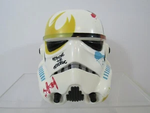 Star Wars MZ Berger & Co. Stormtrooper LCD Uhr und Aufbewahrungskoffer (Pg45E) - Bild 1 von 10