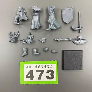 BRETONNIAN KNIGHT ON FOOT 10 WARHAMMER THE OLD WORLD FANTASY - Picture 1 of 1